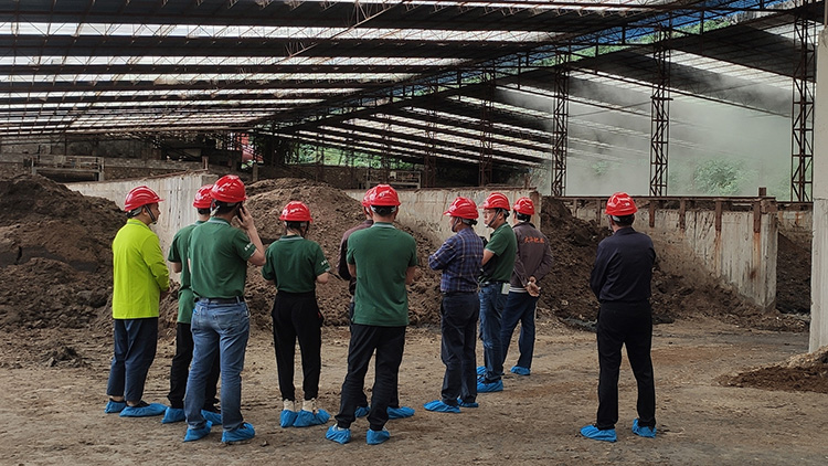 1619606022643538.jpg 季度會(huì)議(yì)